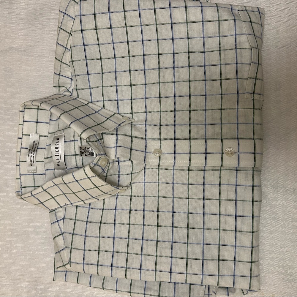 Van Heusen Men's White and Blue Plaid Shirt. - Picture 6 of 6